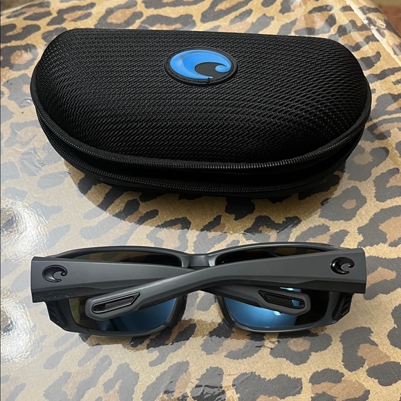 Costa Black and Gray Sunglasses - Picture 2 of 5